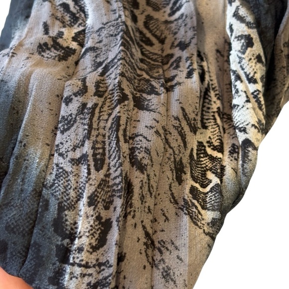 Black Gray Infinity Scarf Animal Print Snake - Picture 2 of 4